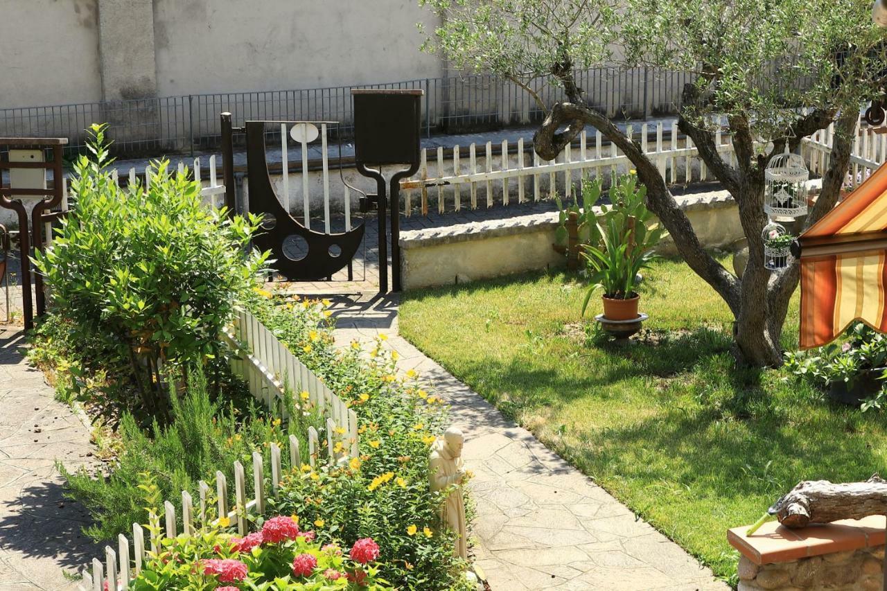 Residenza Franca Villa Valeggio sul Mincio Exterior photo